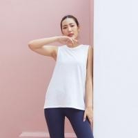ราคา PENNY Vicki Tank เสื้อออกกำลังกาย แขนไม่เว้า ผ่าข้างเคลื่อนไหวให้คล่องตัว เรียบๆแบบ Everyday Look พร้อมส่งจากไทย (23371908784)