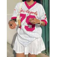 ราคา สุภาพสตรีตัวเลขและตัวอักษรพิมพ์เสื้อคอวีแขนสั้นเสื้อยืดลายฤดูร้อนเสื้อผ้าเบสบอล (23007762507)