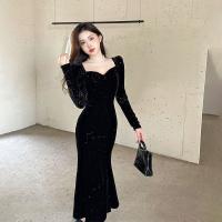 ราคา ชุดเดรสคอกำมะหยี่สีแดงสำหรับผู้หญิงชุดวันคริสต์มาสใหม่ปีชุดเดรสยาวหางปลาเข้ารูปแขนยาวบาง (22680662492)