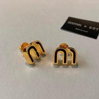 ราคา ต่างหูรูปตัว M สีแดง สำหรับผู้หญิง ดีไซน์หรูหรา เครื่องประดับแฟชั่น เครื่องประดับหู เครื่องประดับแฟชั่นสำหรับผู้หญิง (23354765201)