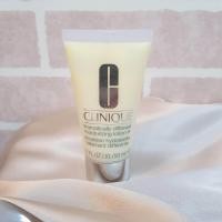 ราคา Clinique Dramatically Different Moisturizing Lotion 50mlมอยส์เจอร์ไรเซอร์สูตรโลชั่น เนื้อบางเบา ซึมลงสู่ผิวอย่างรวดเร็ว ช่วยเพิ่มความชุ่มชื้น และเสริมปราการปกป้องผิวตามธรรมชาติ ให้นุ่มชุ่มชื้น เปล่งปล