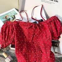 ราคา เสื้อเชิ้ตคอเหลี่ยมแขนสั้นลายจุดสีแดง ทรงเข้ารูป แขนพอง ผูกโบว์หลัง สำหรับผู้หญิงในช่วงฤดูร้อน เสื้อเชิ้ตคอเหลี่ยมสไตล์เกาหลี (24527221285)