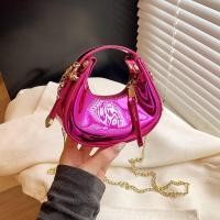 ราคา กระเป๋าสะพายไหล่สะพายข้าง PU ขนาดเล็กสำหรับเด็กผู้หญิง กระเป๋าสะพายข้างสีเงินสะท้อนแสงแบบใหม่ กระเป๋าสะพายข้างแบบมีสไตล์สำหรับคุณแม่และลูกสาว (23921355623)