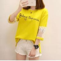 ราคา ส่งเร็วพิเศษ เสื้อยืดแฟชั่นผู้หญิง แขน5ส่วน แต่งซีทรูลูกไม้ อกแต่งตัวหนังสือสวยเก๋ สไตล์เกาหลี รุ่น 303 (4371028044)