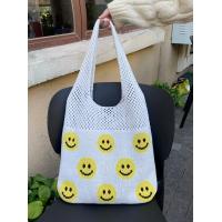 ราคา กระเป๋าถัก กระเป๋าสะพายไหล่ ปักหน้ายิ้ม สีสันสดใส น่ารัก ใส่ของได้เยอะ จัดส่งจากกรุงเทพฯ B178 (23435433193)