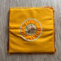 ราคา อาสนะแบบหนา พรมนั่งสำหรับพระสงฆ์ ที่นั่งสำหรับพระสงฆ์ พรมนั่งสวดมนต์ เนื้อนุ่มนั่งสบายลดการเมื่อยล้า ขนาด 60x60ซม หนา 3ซม (21796256148)