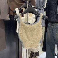 ราคา พร้อมส่ง เสื้อสายเดี่ยวไหมพรมขนปุย สไตล์เกาหลีมุ้งมิ้ง น่ารักฟรุ้งฟริ้งผ้านุ่มไม่หนาใส่สบาย M2009 (17186862003)