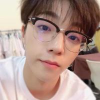 ราคา แว่นตากรองแสงสีฟ้า แว่นตากรองแสง ผู้ชายผู้หญิง แว่นกรองแสงคอม แว่นถนอมสายตา แว่นตัดแสง แว่นสายตา แว่นตาผู้ชาย แว่นตากรองแสง แฟชั่น (3220310095)