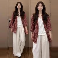 ราคา เสื้อเชิ้ตแขนยาวลายสก็อตสีแดงหลวมๆ สำหรับผู้หญิงในช่วงฤดูร้อน เสื้อคลุมกันแดดแบบเปิดไหล่ ทรงหลวมๆ ป้องกันแสงแดด (24527193909)