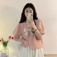 ราคา เสื้อเชิ้ตแขนพองคอวีผูกโบว์สีชมพูสำหรับผู้หญิง ดีไซน์หวานๆ น่ารัก แขนสั้น สไตล์เกาหลี เสื้อเชิ้ตผู้หญิงฤดูร้อน (24233114832)