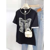 ราคา เสื้อยืดแขนสั้นผู้หญิงลายผีเสื้อสีดำ ทรงหลวม ผ้าลูกไม้ ฤดูร้อน 2025 ใหม่ เสื้อตัวบนสไตล์ยุโรป ผ้าฝ้ายผสมโพลีเอสเตอร์ (23845864344)