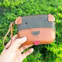ราคา กระเป๋าสตางค์รูปหมาน่ารัก กระเป๋าตังค์หนังวัวแท้ใบยาว สำหรับใส่เหรียญเก็บเงิน แบงค์ บัตร ใช้ได้ทั้งหญิงชาย ตัดเย็บอย่างดีทนทาน (23611308120)