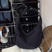 ราคา กระเป๋าสะพายข้าง กระเป๋าไนลอน สไตล์เกาหลี แฟชั่นมาใหม่ ผ้ากันน้ำUNIQLO (23822250413)