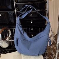 ราคา กระเป๋าสะพายข้าง กระเป๋าไนลอน สไตล์เกาหลี แฟชั่นมาใหม่ ผ้ากันน้ำUNIQLO (23822250415)