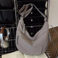 ราคา กระเป๋าสะพายข้าง กระเป๋าไนลอน สไตล์เกาหลี แฟชั่นมาใหม่ ผ้ากันน้ำUNIQLO (23822250414)