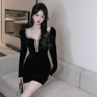 ราคา ชุดเดรสผ้ากำมะหยี่สีน้ำเงินหรูหราสไตล์ฝรั่งเศสสำหรับผู้หญิง เดรสทรงเอเข้ารูป แขนยาว กระโปรงทรงเอ ฤดูใบไม้ร่วง 2023 (22259549954)