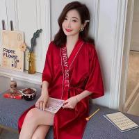 ราคา DXSS ชุดนอนเสื้อคลุมอาบน้ำซาติน ชุดนอนสีทึบ สไตล์เรียบง่าย สวมใส่สบาย ผ้านุ่ม 7 สี ชุดนอนเซ็กซี่สุภาพสตรี (23271682637)