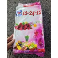 ราคา ปุ๋ยเคมี เร่งดอกตรากระทิงลูกโลก สูตร12 24 12 ขนาด3กิโลกรัม ตามแพ็คเก็ต (10518177317)
