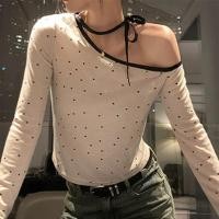 ราคา Lan เสื้อยืดแขนยาวลายจุดบาง ๆ ปิดไหล่ผูกเชือกเสื้อยืดผู้หญิงเสื้อคอกลมสั้น (23183070048)