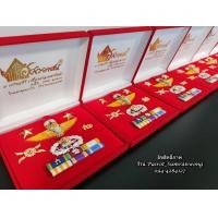 ราคา เครื่องหมายทหารบก อัศวอาส์น เซตเครื่องหมาย กล่องกำมะหยี่ ปีกร่มส่งทางอากาศ จู่โจม ยศทหาร แพรแถบ เหล่าทหาร (21645161200)