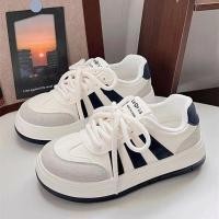 ราคา พร้อมส่ง รองเท้าผ้าใบผู้หญิงสไตล์เกาหลี สีครีมสวย เสริมส้น รุ่นTP429 (22226095188)