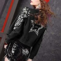 ราคา แจ็คเก็ตสั้นสีแดงสำหรับผู้หญิง แฟชั่นฤดูใบไม้ผลิและฤดูใบไม้ร่วง แจ็คเก็ตสีทองประดับเลื่อม ทรงสลิมฟิต แจ็คเก็ตสั้นสไตล์เกาหลี (22989585851)