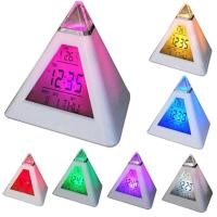 ราคา นาฬิกาปลุกดิจิตอล LED นาฬิกาปลุกทรงปิรามิดทำงานด้วยแบตเตอรี่นาฬิกาไฟตั้งโต๊ะยามค่ำคืนพร้อมเพลงและโหมดงีบหลับ7สี (24603926287)