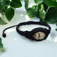 ราคา วัตถุมงคล ข้อมือถักเชือกเทียน เบี้ยแก้ ความเชื่อของเบี้ยแก้ ชั่วร้าย มีราคาส่ง (23209193708)