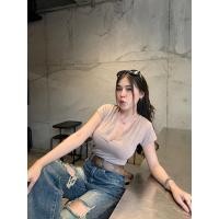 ราคา SpinnyHouse เสื้อยืด คอวี แต่งกะรดุมใช้งานได้จริง เสื้อทรงสลิมฟิต ผ้าเรย่อนยืดเยอะมาก สาวอวบใส่ได้ รุ่น คอวีเรย่อน (24459655090)