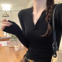 ราคา KOKO แฟชั่นเกาหลีเสื้อยืดผู้หญิง สีแดง เสื้อรัดรูปแขนยาว คอวีเซ็กซี่ เสื้อยืดแขนยาวผู้หญิงเข้ารูป เนื้อผ้าใส่สบาย ชุดตรุษจีน เสื้อยืดชั้นฐาน 2680 Women Tshirt (23626564521)