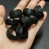 ราคา แหวนหยกดำส่องเขียวแกะสลักลายมังกร (17699361893)