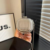 ราคา กระเป๋าคลัตช์สำหรับคู่รัก Acrylic Mirror Lipstick Bag Mini Dinner Bag Ladies Snake Bone Chain Shoulder Crossbody Bag Accessories (23164465071)