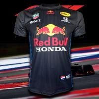 ราคา เสื้อยืดคอกลม T shirt F1 Red Bull Racing เสื้อยืดฟอร์มูลาวัน ทีม เรดบูล เรสซิ่ง FM0020 รุ่น แม็กซ์ เวอร์สแตพเพ่น ไซส์ S 5XL (12176337781)