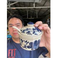 ราคา โถเครื่องปรุงลายดอกไม้สีครามL โถใส่เครื่องปรุงเซรามิค โถใส่น้ำปลาพริก รวมช้อน ขนาด4 นิ้ว กว้าง 10 ซม x สูง 10 ซม จุ350ml 12oz หนา6 60mm ใส่เครื่องปรุงต่างๆ ทั้งแบบน้ำและแบบแห้ง โถน้ำปลา ออกใบกำกับภาษี