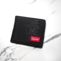 ราคา กระเป๋าสตางค์ผ้าโลโก้ Supreme ดำ แดง เขียว ผ้าทอโลโก้หน้าหลัง มีช่องใส่เหรียญ ใส่แบงค์พันได้ มีกล่องให้ทุกใบ (21799937444)