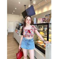 ราคา เสื้อลายดอกสดใสน่ารักอก32 36 ดึงยางเปิดไหล่ได้ (24247049616)