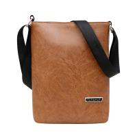 ราคา PIYU กระเป๋าสะพายหนังสไตล์เกาหลีใหม่แฟชั่นผู้ชายหนังกระเป๋าสะพายกระเป๋าสะพายสไตล์วินเทจสีทึบ (24277121601)