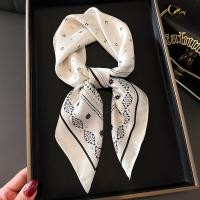 ราคา ผ้าพันคอไหมลายจุดสีดำขาว ผ้าพันคอผ้าฝ้ายบางสำหรับผู้หญิง ฤดูใบไม้ผลิ ฤดูใบไม้ร่วง ฤดูหนาว ผ้าคลุมคอ ผ้าคลุมไหล่ แฟชั่น (23734562179)
