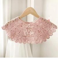 ราคา ผ้าพันคอแบบโปร่งลายลูกไม้สไตล์เกาหลีสำหรับผู้หญิง ปกเสื้อปลอม เสื้อคลุมไหล่แบบทันสมัย แฟชั่นฤดูร้อน ปกป้องแสงแดด ตกแต่งด้วยลูกไม้ (22334336264)