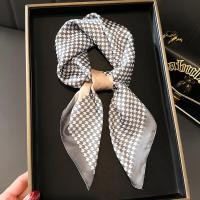 ราคา ผ้าพันคอไหมลายจุดสีดำขาว ผ้าพันคอผ้าฝ้ายบางสำหรับผู้หญิง ฤดูใบไม้ผลิ ฤดูใบไม้ร่วง ฤดูหนาว ผ้าคลุมคอ ผ้าคลุมไหล่ แฟชั่น (23734562165)