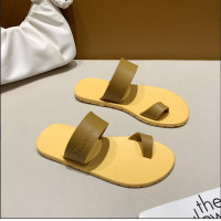 ราคา รองเท้าแตะสวมนิ้วโป้ง รองเท้าแตะแบบหนิ่บ รองเท้าแตะแบบลำลอง สไตล์เกาหลี รองเท้าแตะแฟชั่นผู้หญิง ยางนิ่มใส่สบาย มี6สี 2028 9 (15638737916)