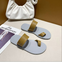 ราคา รองเท้าแตะสวมนิ้วโป้ง รองเท้าแตะแบบหนิ่บ รองเท้าแตะแบบลำลอง สไตล์เกาหลี รองเท้าแตะแฟชั่นผู้หญิง ยางนิ่มใส่สบาย มี6สี 2028 9 (15638737919)