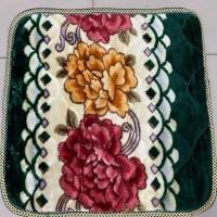 ราคา เบาะรองนั่งลายดอกไม้ อาสนะ กำมะหยี่ขนสั้น ขนาด 55 x55 cm มียางกันลื่น อาสนะถวายพระ รองนั่งทำงาน สีสวย (23282384994)