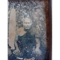 ราคา หลวงพ่อ ปานสมุทรปราการ พร้อมกรอบไม้แท้ พร้อมบูชา เเนววินเทจ ย้อนยุค ขนาด3 5 5 5นิ้ว (24484546669)