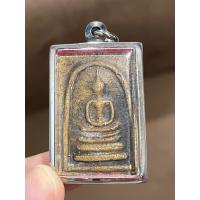 ราคา สมเด็จหลังตราแผ่นดิน สมเด็จหลังตราโล่ตำรวจ เนื้อผง ใส่กรอบ (17240402727)