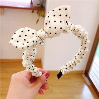 ราคา ที่คาดศีรษะหูกระต่ายน่ารักใหม่สำหรับเด็กผู้หญิงประดับโบว์ไข่มุกถักด้วยแรงกดอุปกรณ์ผมผ้าอัดพลีทลายจุด (22601642571)