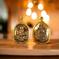 ราคา ขายดี ปู่ทวด พระเครื่อง หลวงปู่ทวด 2x3 ซม กรอบไมครอน เกรด A ปั้มนูน 3D หลวงปู่ทวดวัดช้างให้ พระบูชา (21443696792)