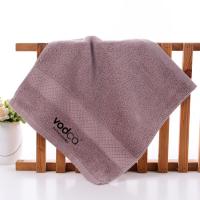 ราคา ThaiTeeMall ผ้าเช็ดหน้า แบบปักโลโก้ ขนาด 35 35 CM ผ้าเช็ดหน้าสี่เหลี่ยม ผ้าฝ้ายธรรมดา ผ้าขนหนูผืนเล็ก MS A1 (11074228196)