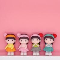 ราคา ของเล่นโมเดลตุ๊กตาเด็กผู้หญิงน่ารักสำหรับเด็กชายและเด็กผู้หญิง เครื่องประดับตกแต่งห้องพักแบบเรียบง่ายปัจจุบัน ของเล่นตัวละคร (20017107075)
