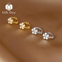 ราคา วันของขวัญ ต่างหูเงิน925แท้ต่างหูห่วงลายดอกไม้สีขาวหวานต่างหูห่วงคล้องหูวงกลม (19059206746)